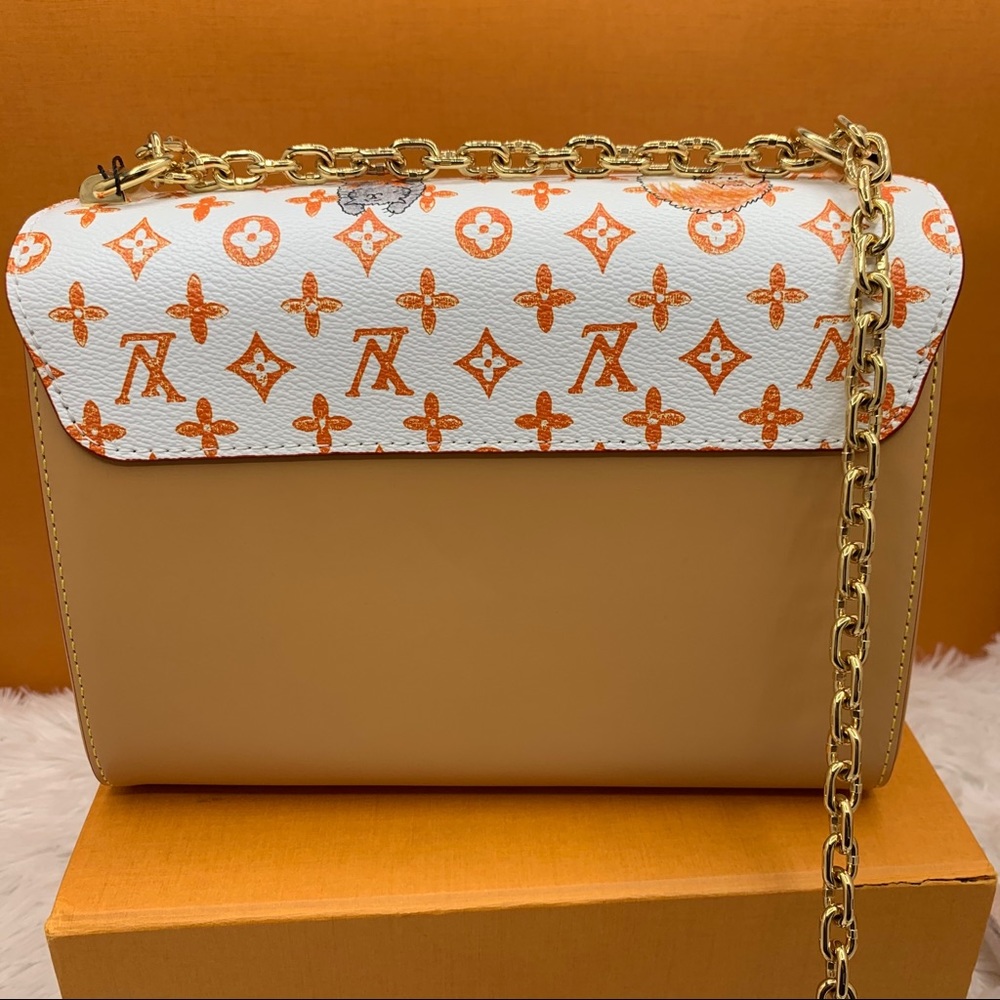 ❌NFS❌Louis Vuitton Catogram Ivory Twist MM bag - Picture 6 of 16